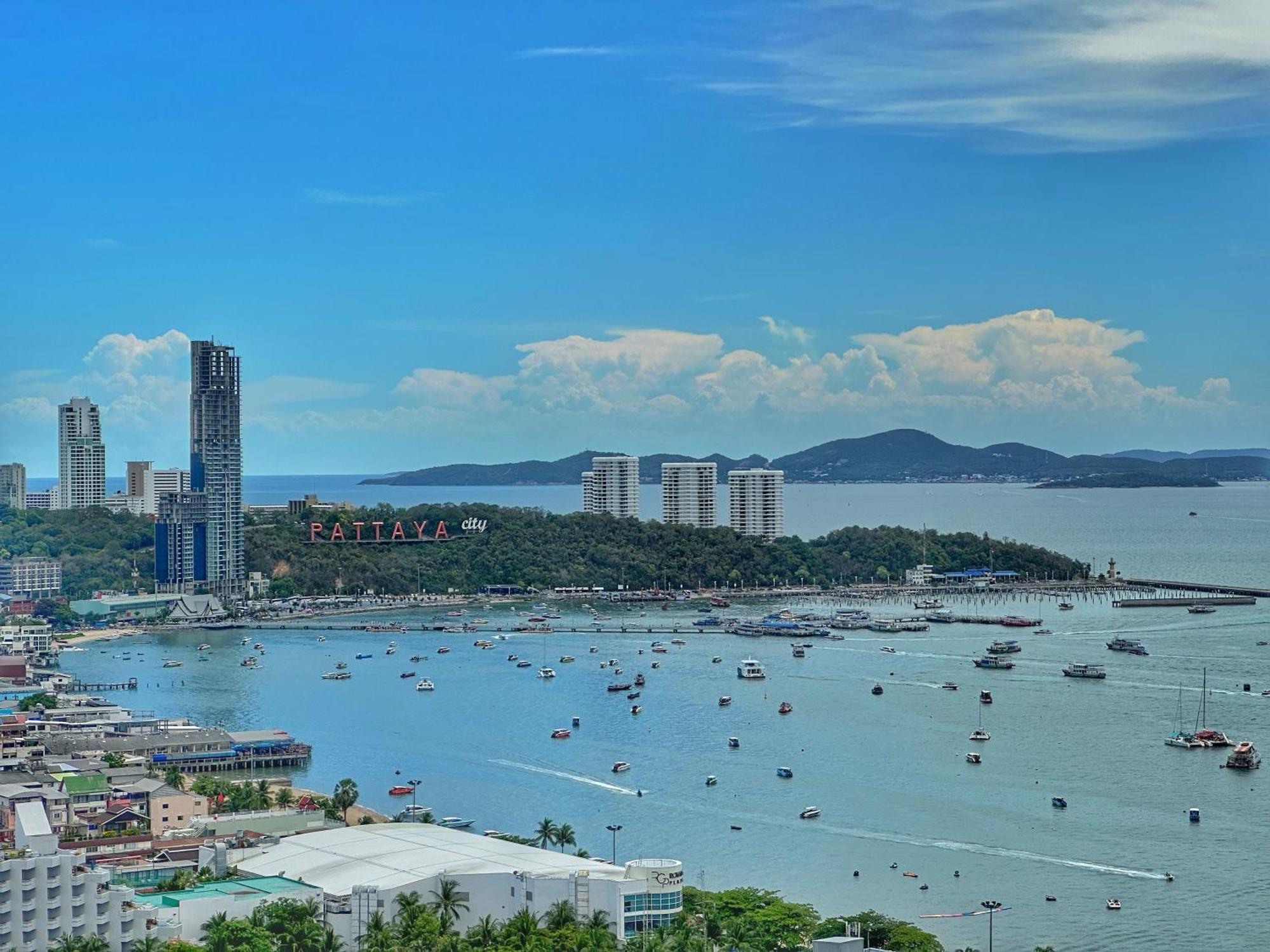 The Edge Central Pattaya Exterior photo