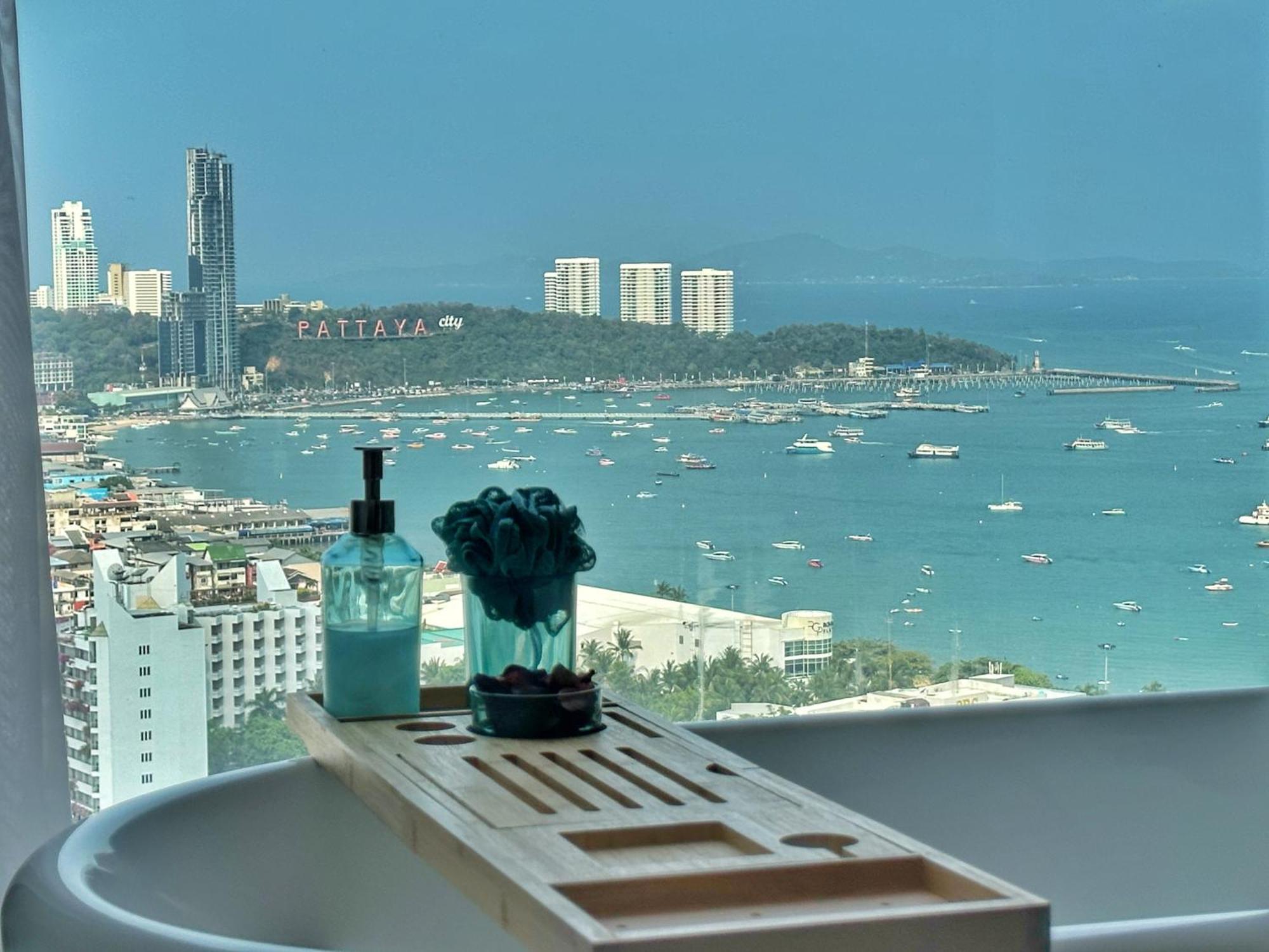 The Edge Central Pattaya Exterior photo